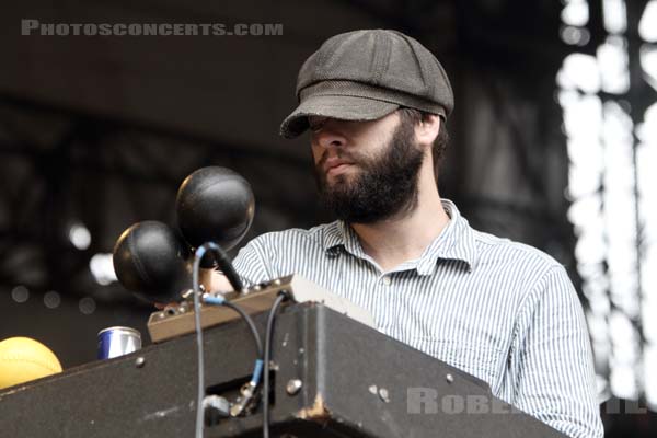 THE BLACK ANGELS - 2010-08-29 - SAINT CLOUD - Domaine National - Scene de la Cascade - 